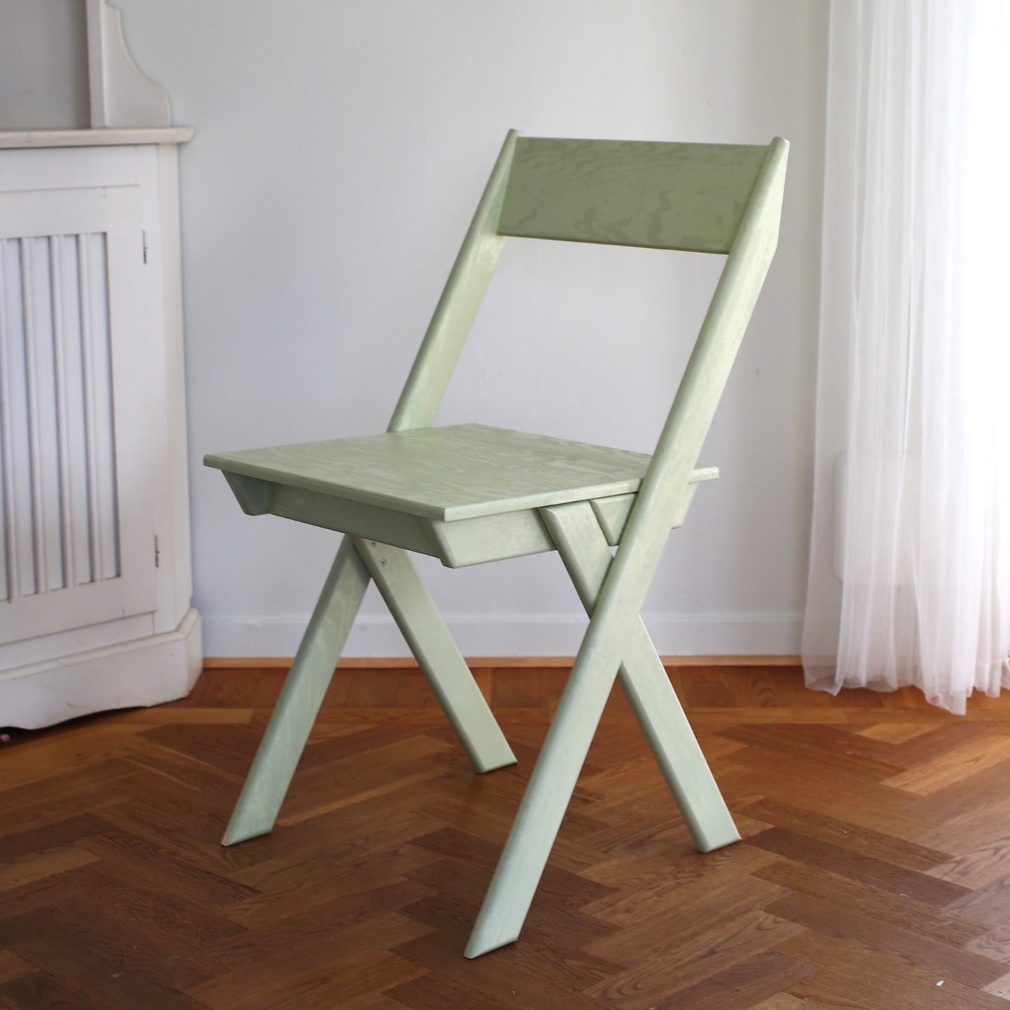 Lugnet chair without armrests